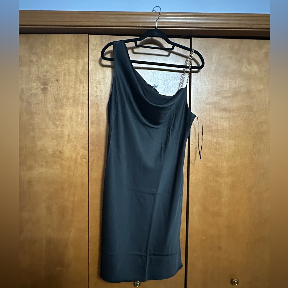 Black satin NWT dress. Size large